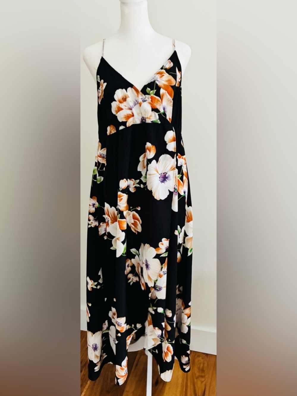 Black Floral V-Neck Spaghetti Strap Maxi Dress with slit  large